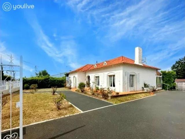 Maison 9 pièces 210 m²