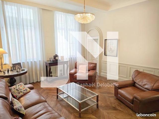 Maison 9 pièces 210 m²
