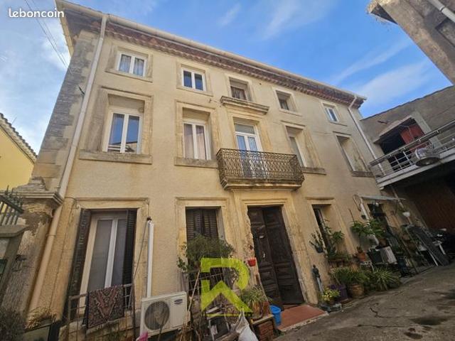 Maison 9 pièces 210 m²