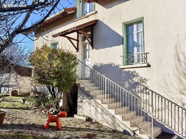 Maison 9 pièces 210 m²
