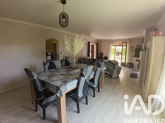 Maison 9 pièces 210 m²