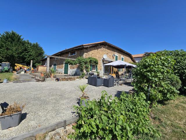 Maison 9 pièces 210 m²