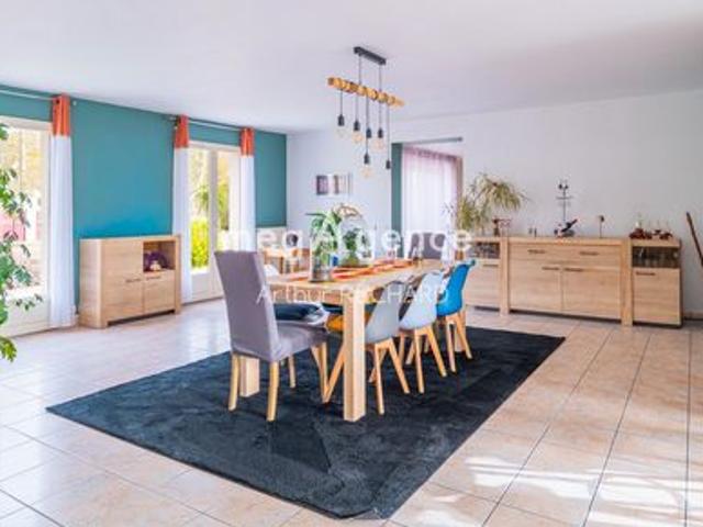 Maison 9 pièces 210m2