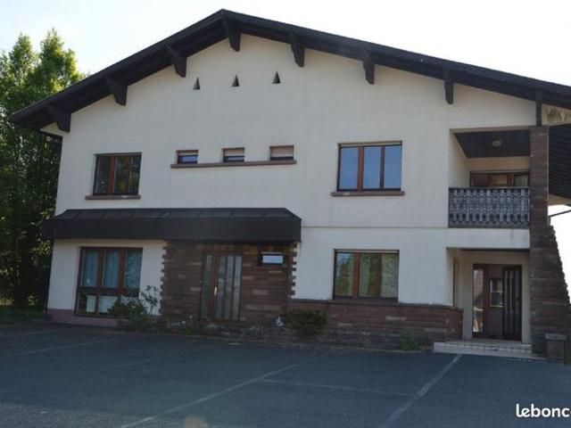 Maison 9 pièces 211 m²