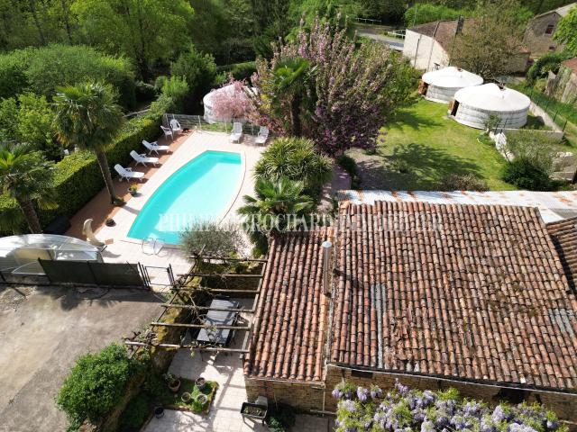 Maison 9 pièces 211 m²