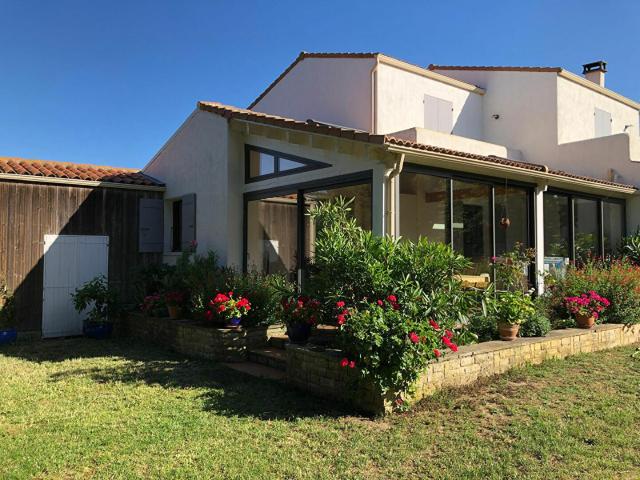 Maison 9 pièces 211 m²