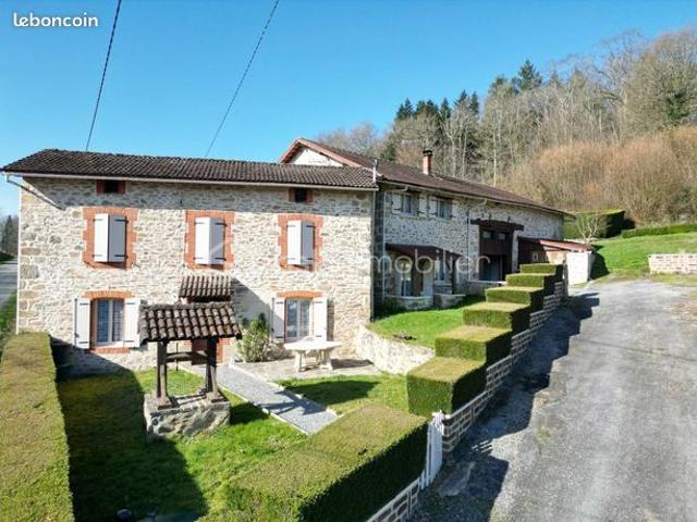 Maison 9 pièces 212 m²