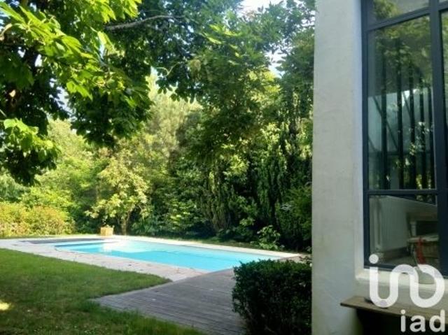 Maison 9 pièces 212 m²