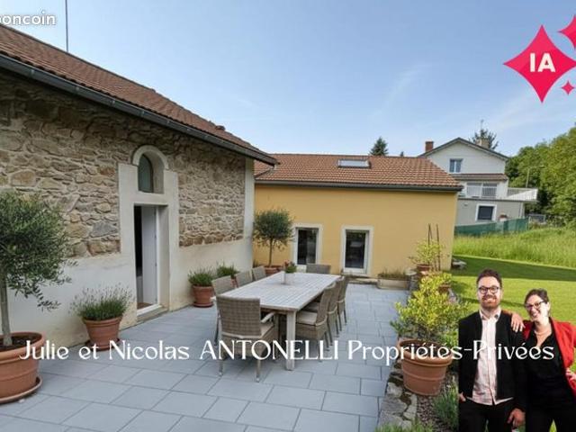 Maison 9 pièces 212 m²