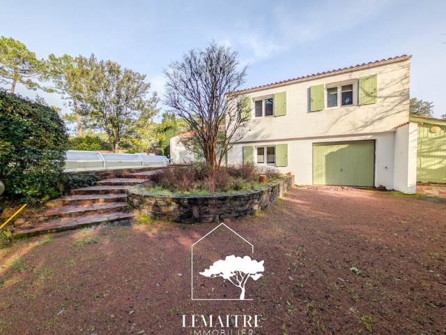 Maison 9 pièces 212 m²