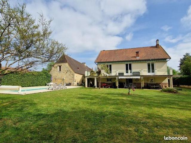 Maison 9 pièces 212 m²