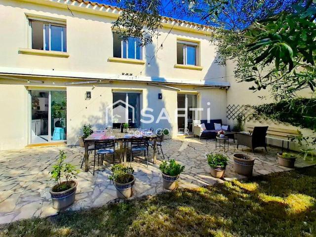 Maison 9 pièces 212 m²