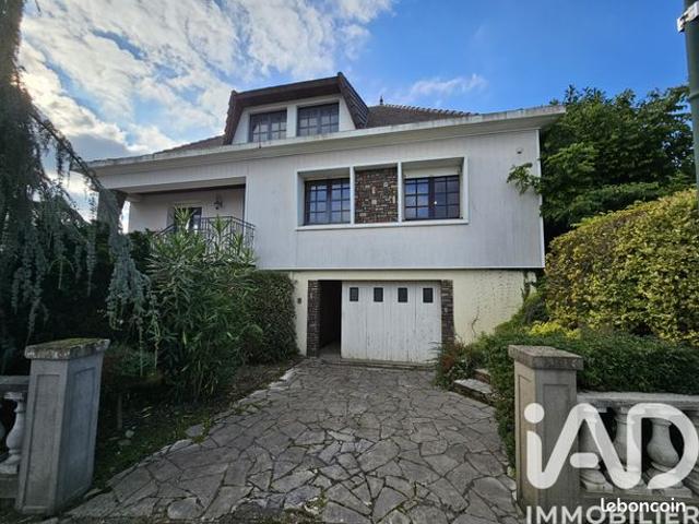 Maison 9 pièces 213 m²