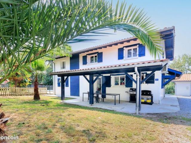 Maison 9 pièces 213 m²