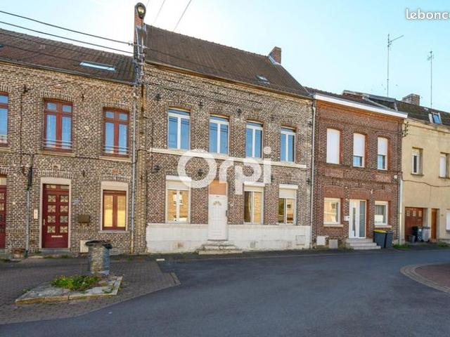 Maison 9 pièces 213 m²
