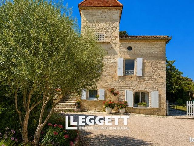 Maison 9 pièces 213 m²
