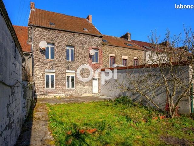 Maison 9 pièces 213 m²
