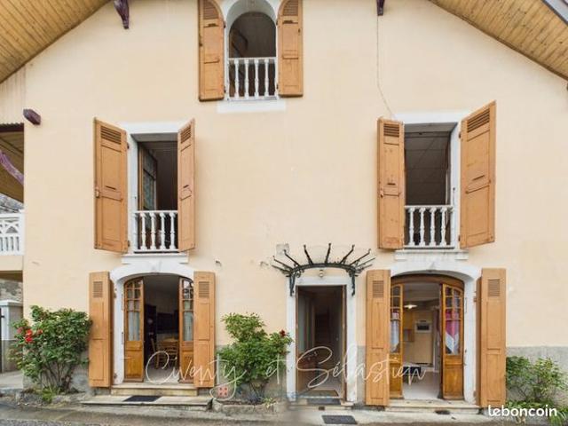 Maison 9 pièces 224 m²