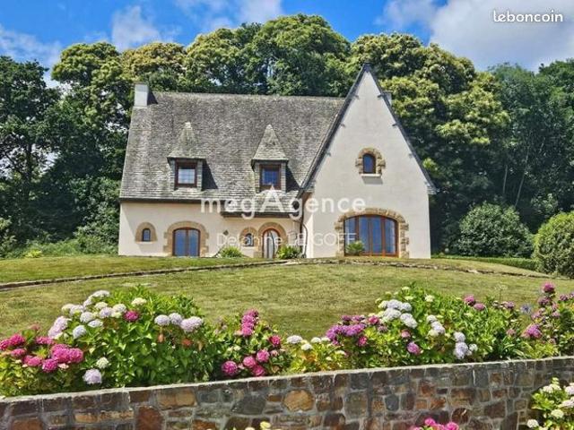 Maison 9 pièces 224 m²