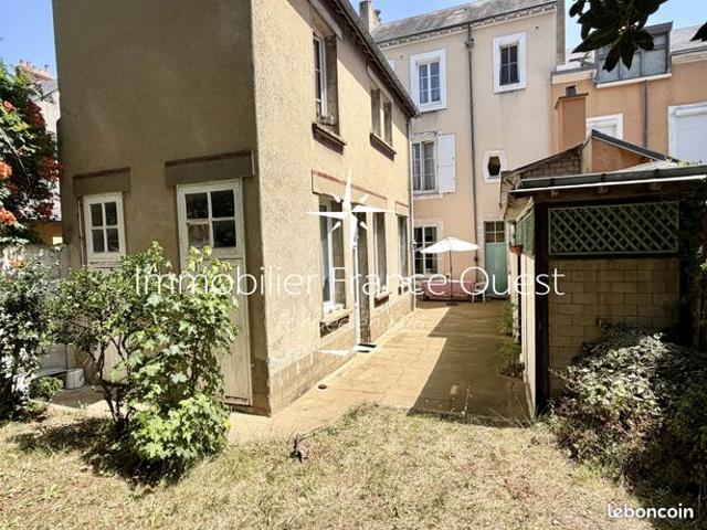 Maison 9 pièces 224 m²