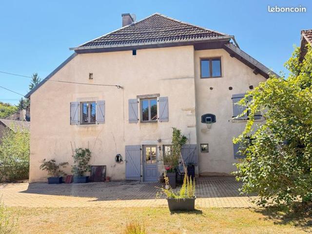 Maison 9 pièces 224 m²