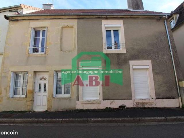 Maison 9 pièces 225 m²