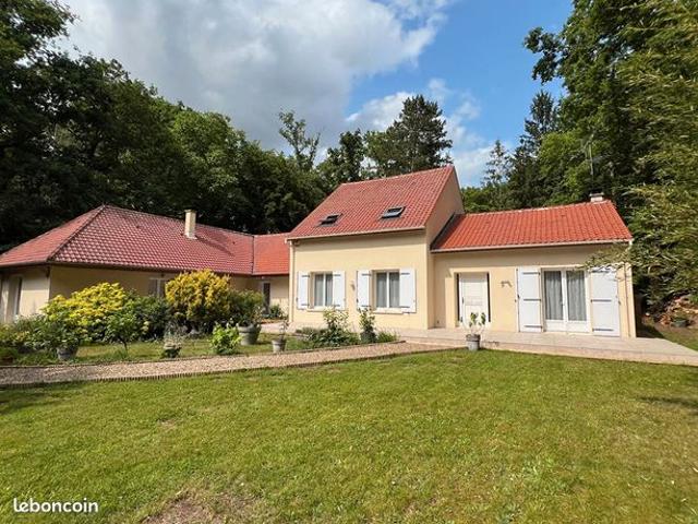Maison 9 pièces 225 m²