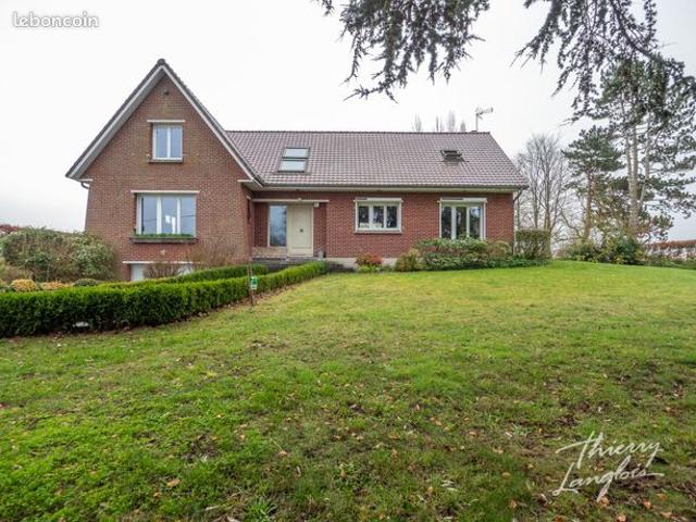 Maison 9 pièces 225 m²