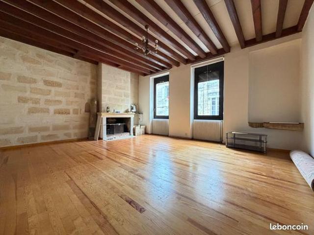 Maison 9 pièces 225 m²