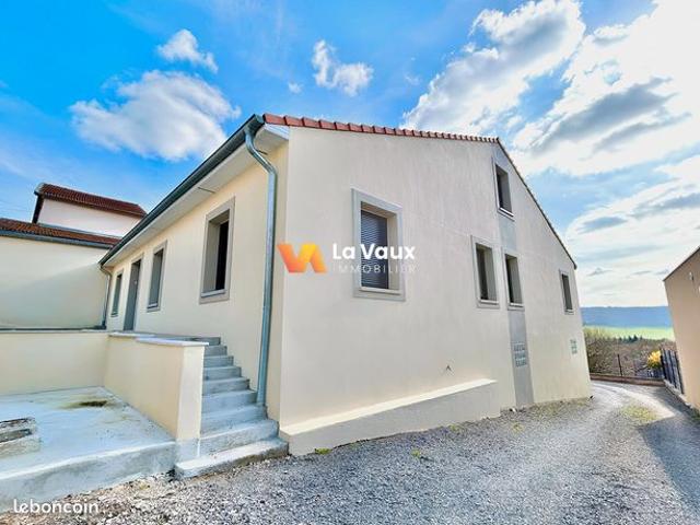 Maison 9 pièces 225 m²