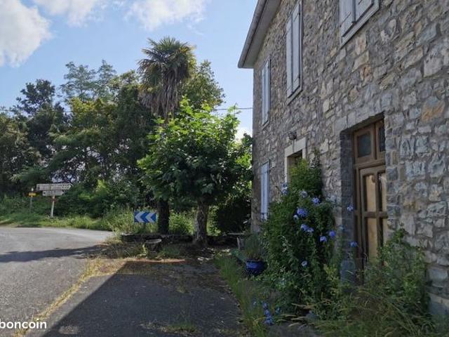 Maison 9 pièces 225 m²
