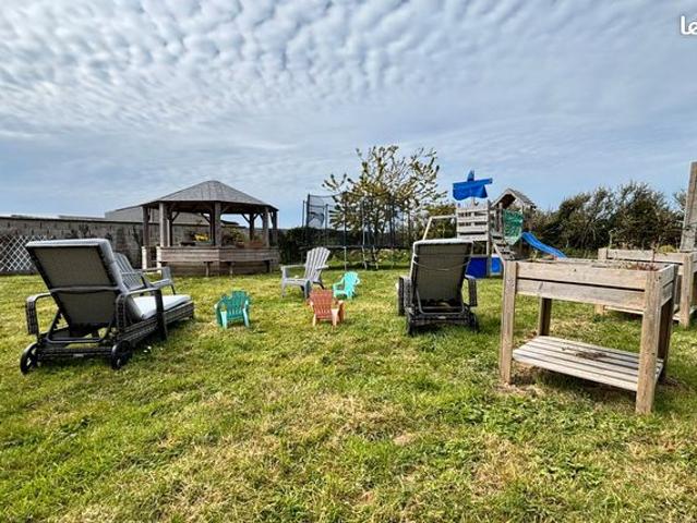 Maison 9 pièces 225 m²