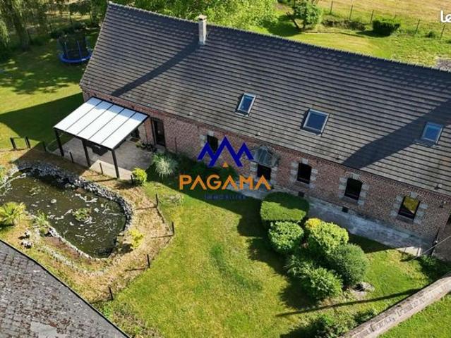 Maison 9 pièces 225 m²