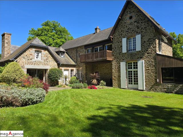 Maison 9 pièces 225 m²