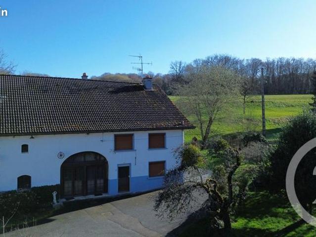Maison 9 pièces 225 m²