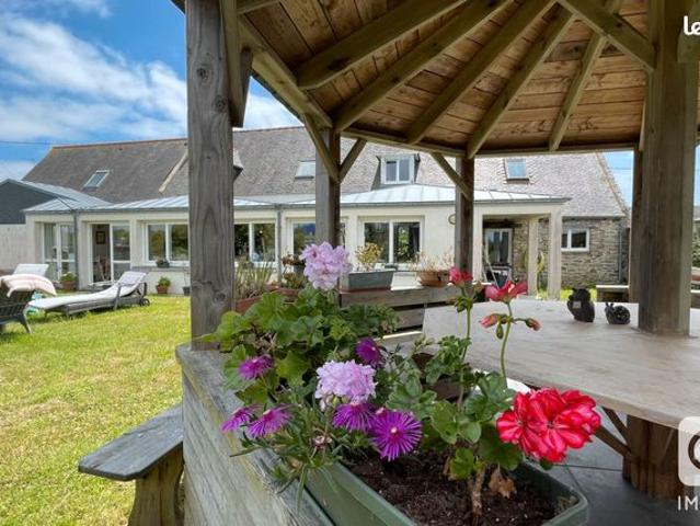 Maison 9 pièces 225 m²