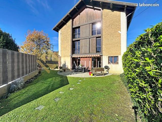 Maison 9 pièces 225 m²
