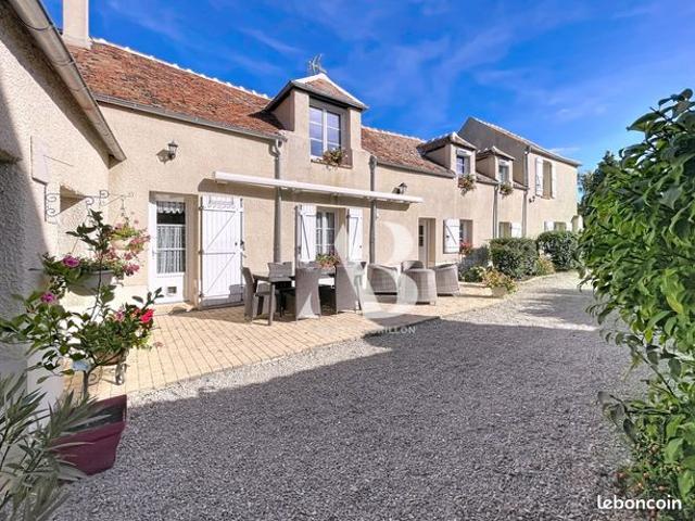 Maison 9 pièces 225 m²