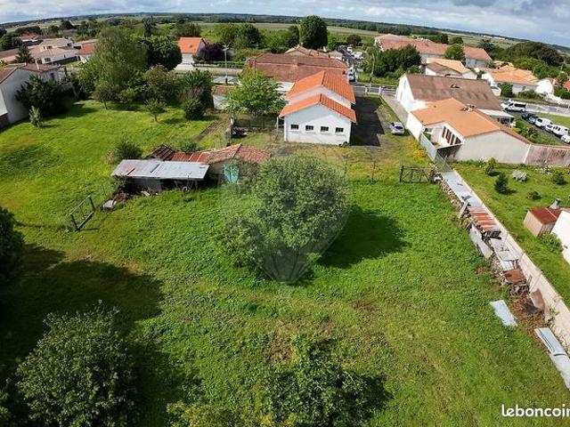 Maison 9 pièces 225 m²