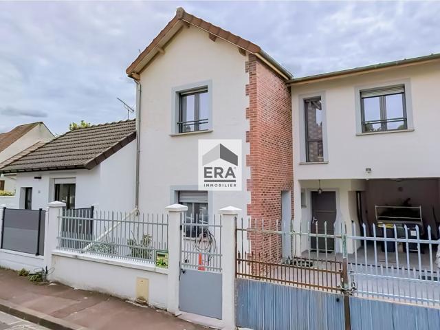 Maison 9 pièces 225 m²