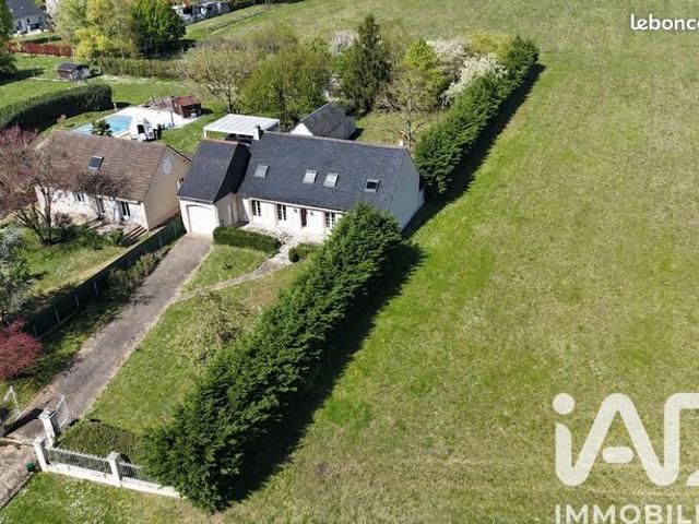 Maison 9 pièces 225 m²
