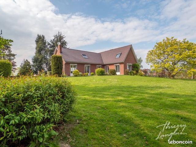 Maison 9 pièces 225 m²