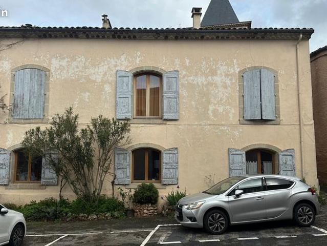 Maison 9 pièces 225 m²