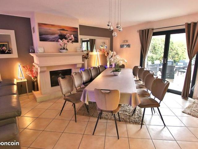 Maison 9 pièces 226 m²
