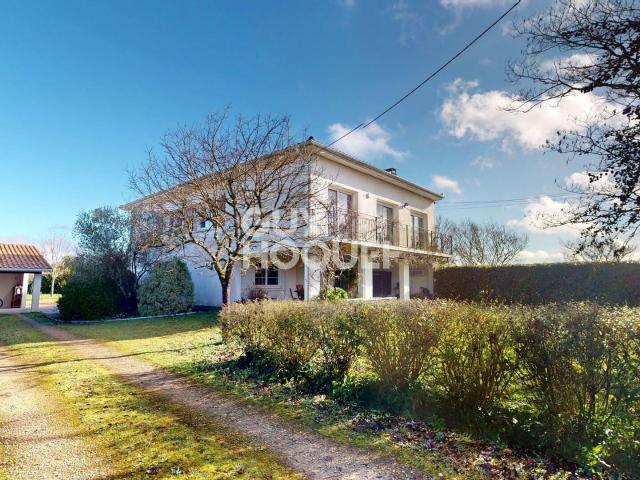 Maison 9 pièces 226 m²