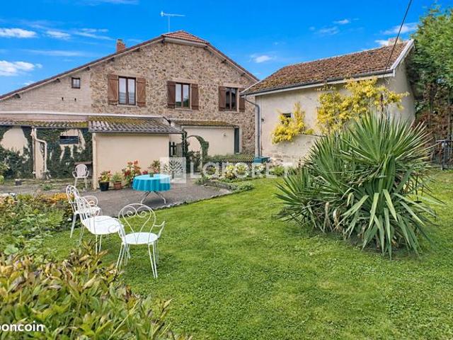 Maison 9 pièces 226 m²