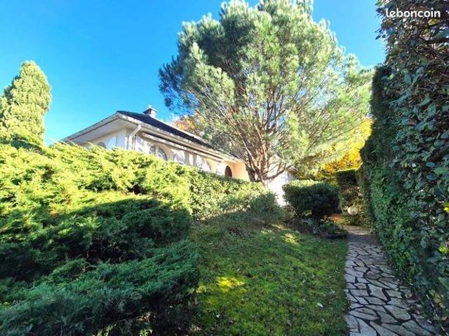 Maison 9 pièces 226 m²