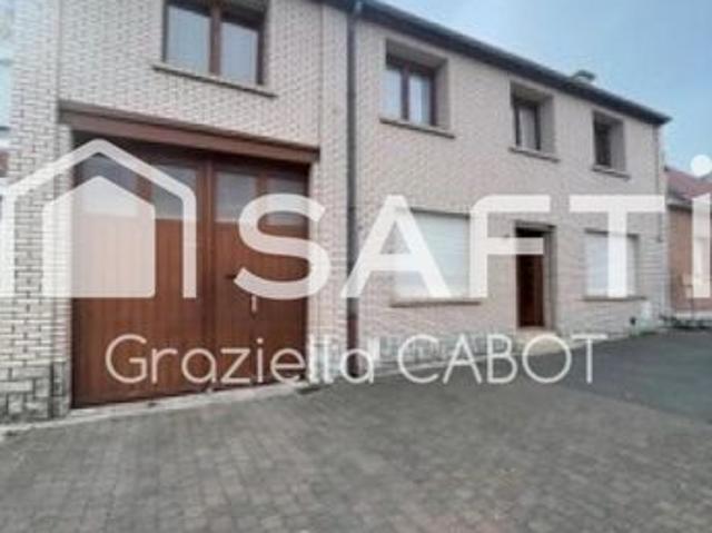 Maison 9 pièces 226 m²