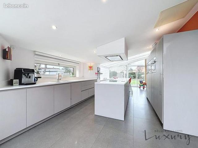 Maison 9 pièces 226 m²