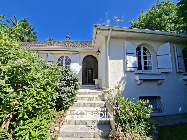 Maison 9 pièces 226 m²